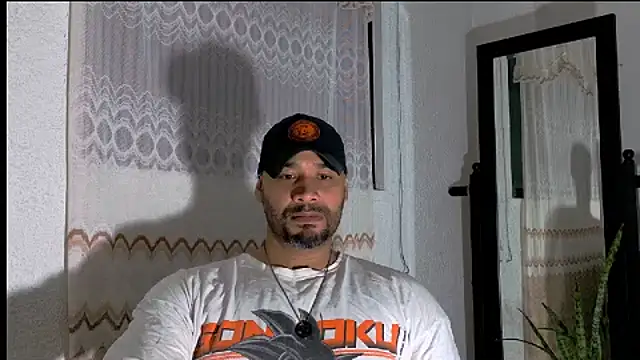 musclehetero online show from July 16, 2026, 10:54 am