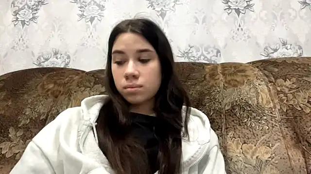 Snapshot of DebbiGoodknight chatting on December 1, 2025, 9:58 am DebbiGoodknight online show from December 1, 2025, 9:58 am