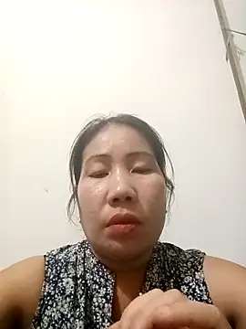 Snapshot of Reema_143 chatting on November 27, 2025, 2:52 pm Reema 143 online show from November 27, 2025, 2:52 pm