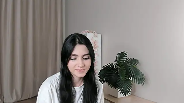 Snapshot of MonaChim chatting on November 27, 2025, 2:08 pm MonaChim online show from November 27, 2025, 2:08 pm