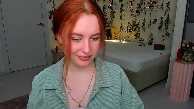 AirySilhouette online show from April 1, 2026, 1:41 pm