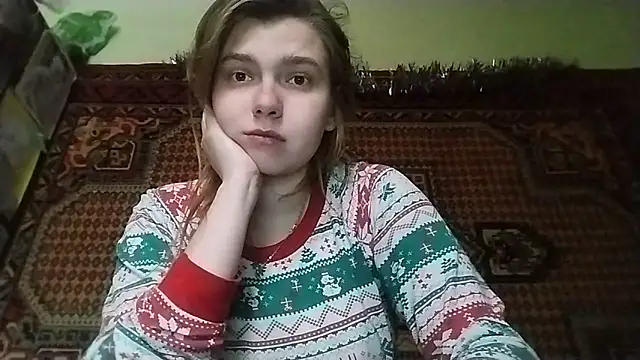 Snapshot of KikiBang chatting on December 20, 2025, 8:43 am KikiBang online show from December 20, 2025, 8:43 am