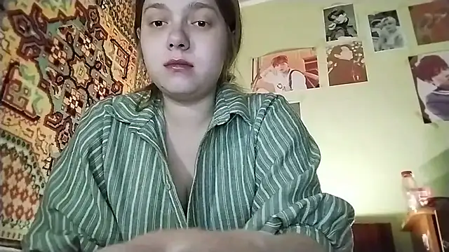 KikiBang online show from May 11, 2026, 7:33 pm