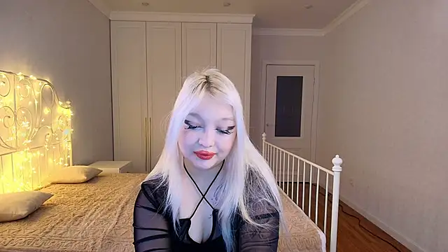 angelicaya online show from November 30, 2025, 3:10 am