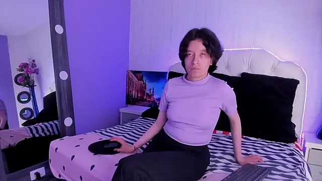 Snapshot of CoralAndOcean_ chatting on November 28, 2025, 12:41 pm CoralAndOcean online show from November 28, 2025, 12:41 pm