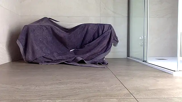 AsiaSlavePantyhosed online show from April 16, 2026, 1:01 pm