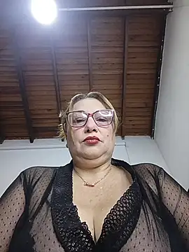 Snapshot of victory_sex chatting on April 29, 2026, 2:10 pm victory sex online show from April 29, 2026, 2:10 pm