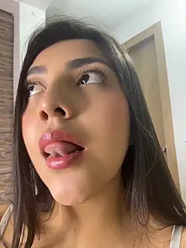 Snapshot of Sammyy_torres chatting on April 11, 2026, 5:01 am Sammyy torres online show from April 11, 2026, 5:01 am