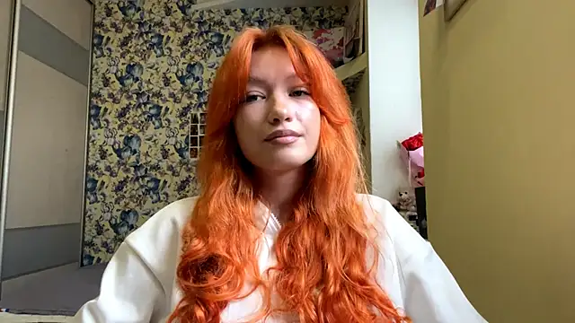 Snapshot of NamiSerene chatting on November 20, 2025, 10:15 am NamiSerene online show from November 20, 2025, 10:15 am