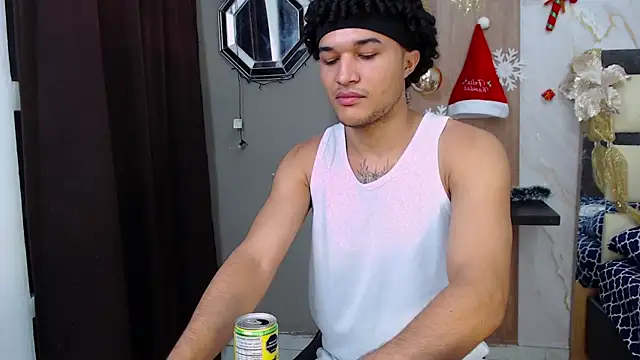 sweett love  online show from December 22, 2025, 3:14 am