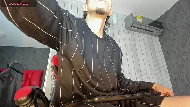 Snapshot of yeikoox chatting on November 21, 2025, 3:38 am yeikoox online show from November 21, 2025, 3:38 am