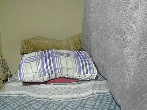 PregiiCaramellxx online show from November 23, 2025, 5:13 pm