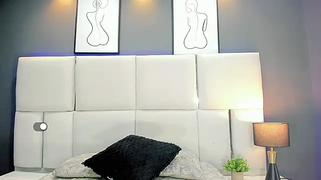 Snapshot of RenataAcosta chatting on November 28, 2025, 8:55 pm RenataAcosta online show from November 28, 2025, 8:55 pm