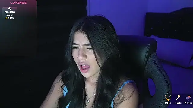 Snapshot of leyla_sanss chatting on November 20, 2025, 12:33 am leyla sanss online show from November 20, 2025, 12:33 am