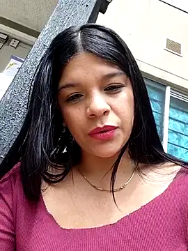 Snapshot of Layla-daring chatting on June 14, 2026, 3:03 pm Layla-daring online show from June 14, 2026, 3:03 pm