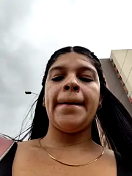 Snapshot of Layla-daring chatting on July 2, 2026, 6:58 pm Layla-daring online show from July 2, 2026, 6:58 pm