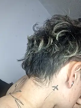 megan NL online show from December 5, 2025, 5:16 am