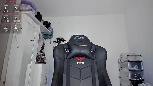 Lizziegrey0 online show from January 6, 2026, 4:27 am