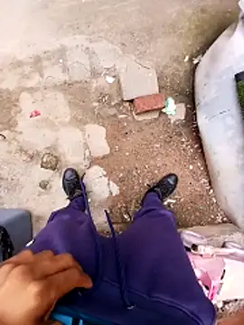 Eezxxx online show from February 22, 2026, 9:41 am