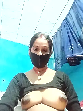 Nandani-758 online show from April 29, 2026, 10:41 am