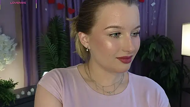 ImiMonroe online show from February 19, 2026, 12:34 pm