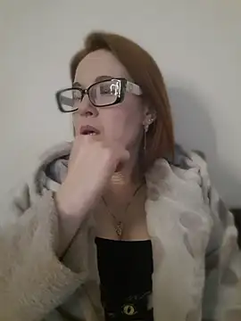 LanaOlbenst online show from May 19, 2026, 6:47 pm
