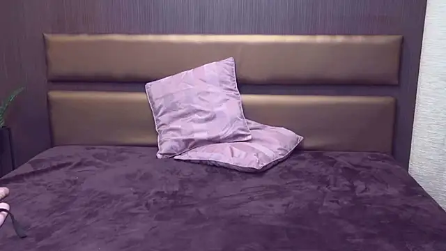 JasminAndAlyssa online show from December 5, 2025, 3:09 pm