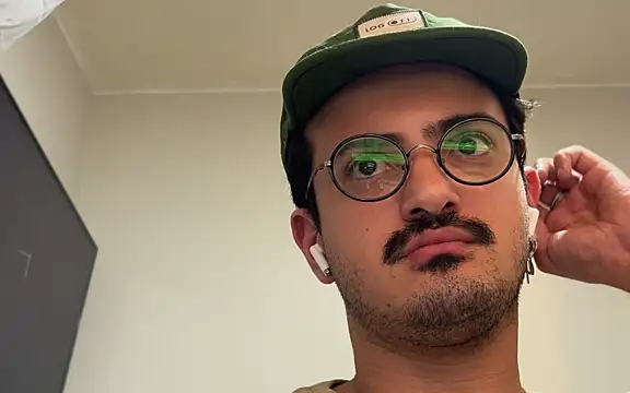 Snapshot of baelaleia chatting on November 21, 2025, 8:46 am baelaleia online show from November 21, 2025, 8:46 am