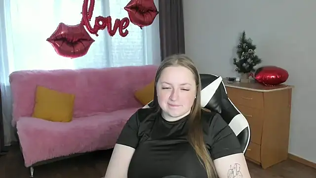 GirlPlayer online show from April 10, 2026, 8:19 am