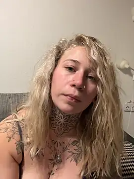 Snapshot of Antoniia69 chatting on January 12, 2026, 4:45 pm Antoniia69 online show from January 12, 2026, 4:45 pm