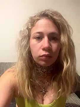 Snapshot of Antoniia69 chatting on January 13, 2026, 5:40 pm Antoniia69 online show from January 13, 2026, 5:40 pm