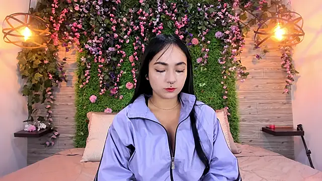 kittyMelvis online show from December 17, 2025, 1:11 am