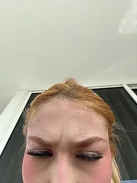 Snapshot of valeryfox__ chatting on January 11, 2026, 6:57 pm valeryfox online show from January 11, 2026, 6:57 pm