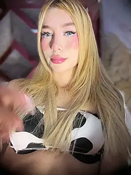 Snapshot of valeryfox__ chatting on February 13, 2026, 9:55 pm valeryfox online show from February 13, 2026, 9:55 pm