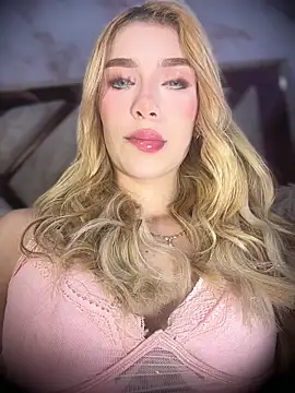 valeryfox   online show from March 25, 2026, 11:55 pm