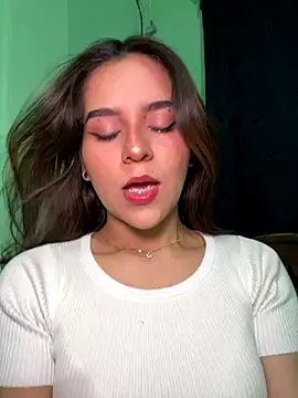  Sweetlove  online show from December 17, 2025, 11:55 pm