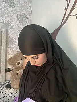 Snapshot of Zahida_7 chatting on February 5, 2026, 10:14 pm Zahida 7 online show from February 5, 2026, 10:14 pm