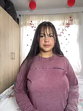 Snapshot of katthyasmitth chatting on February 19, 2026, 9:33 pm katthyasmitth online show from February 19, 2026, 9:33 pm