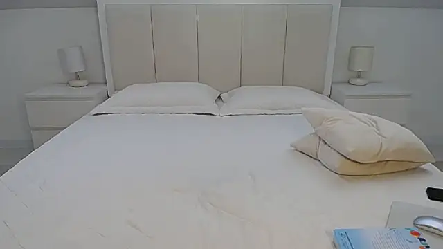 Snapshot of Milena29 chatting on September 20, 2025, 4:57 am Milena29 online show from September 20, 2025, 4:57 am