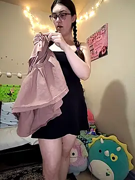 LaylaLucis online show from March 29, 2026, 12:10 am