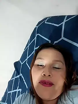 Paola-Lond online show from December 2, 2025, 2:06 am