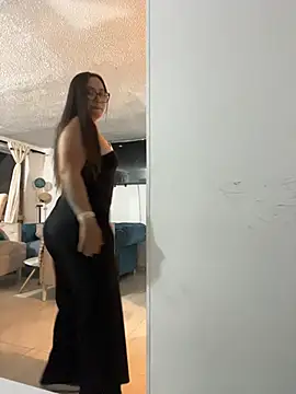 LyaRose online show from December 3, 2025, 2:52 am