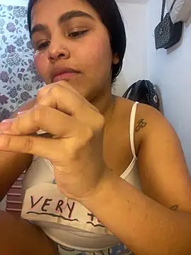 Snapshot of Brunette_Dirty_0limits chatting on December 17, 2025, 3:45 am Brunette Dirty 0limits online show from December 17, 2025, 3:45 am