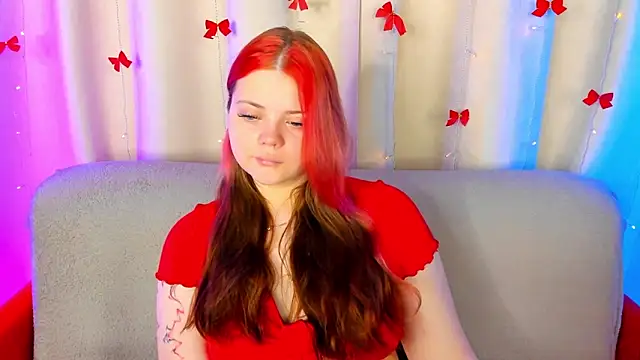 Snapshot of KellyFiery chatting on April 26, 2026, 1:14 am KellyFiery online show from April 26, 2026, 1:14 am