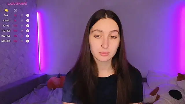 Snapshot of KikkyMi chatting on November 28, 2025, 8:22 pm KikkyMi online show from November 28, 2025, 8:22 pm