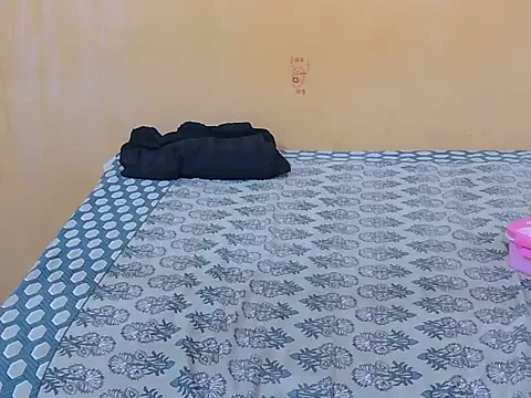 Honey Baby1 online show from February 27, 2026, 5:29 am