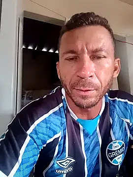 RobertoLuiz84 online show from February 15, 2026, 8:49 pm