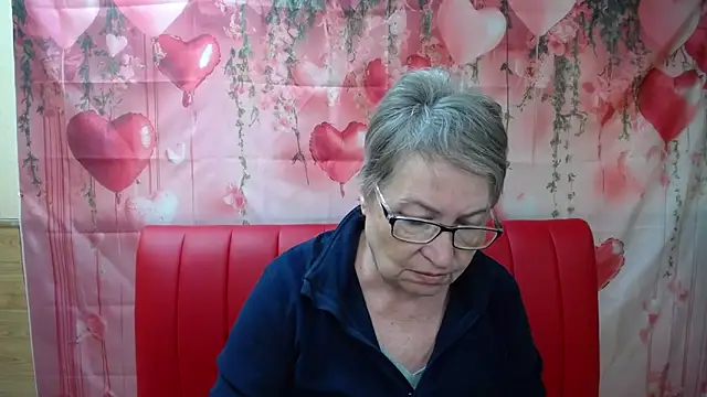 OlgaLuck online show from April 10, 2026, 5:56 am