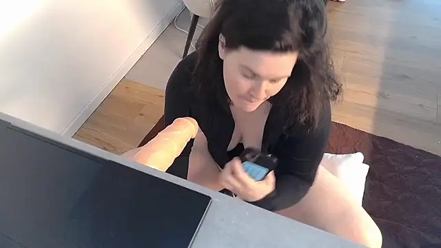 Snapshot of ada_in_europe chatting on January 9, 2026, 1:14 pm ada in europe online show from January 9, 2026, 1:14 pm