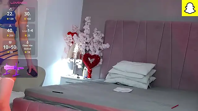 DeniseSun online show from February 25, 2026, 4:11 am